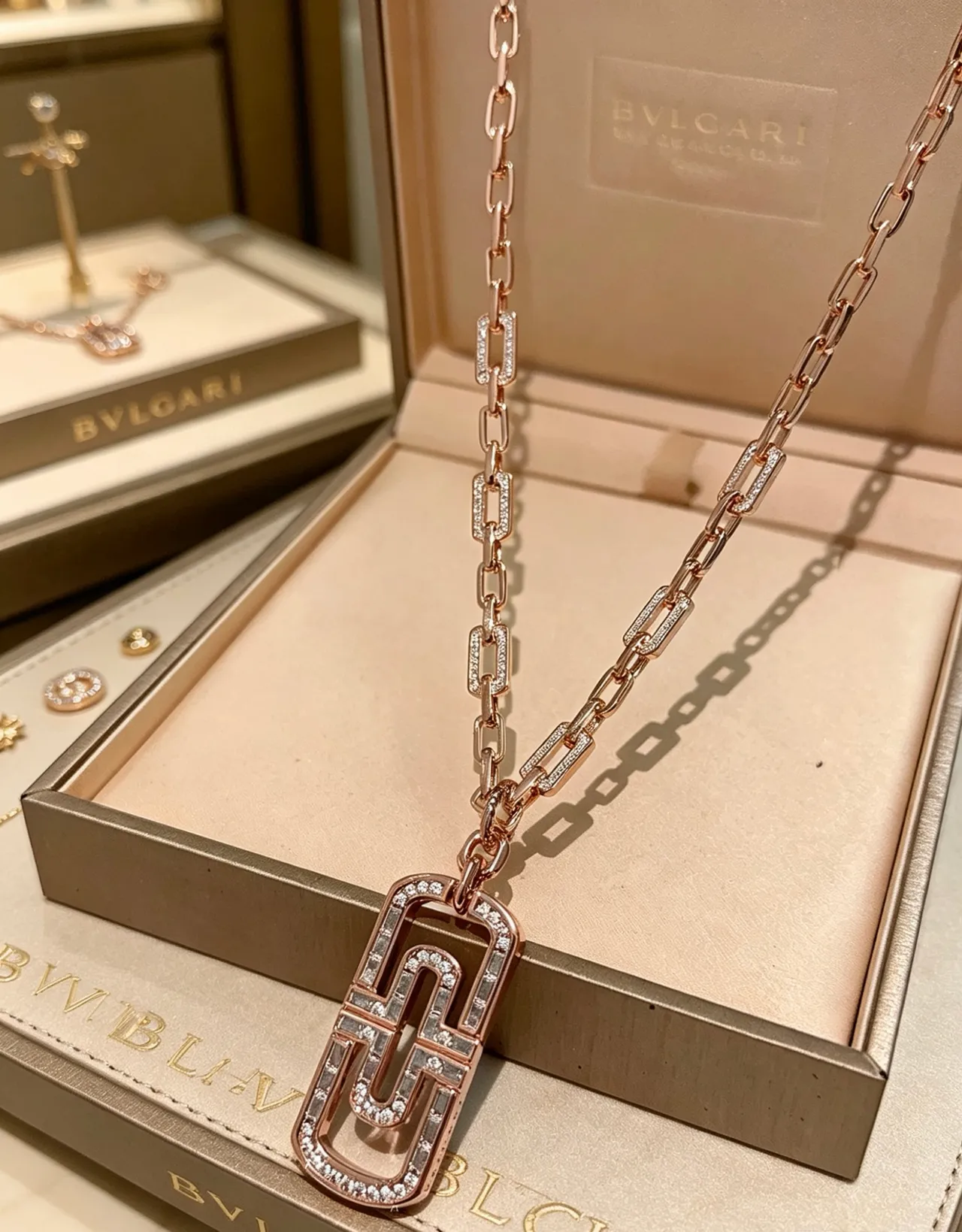 Bvlgari Gold Transparent Rose Pavé-Set Diamonds Necklace 3