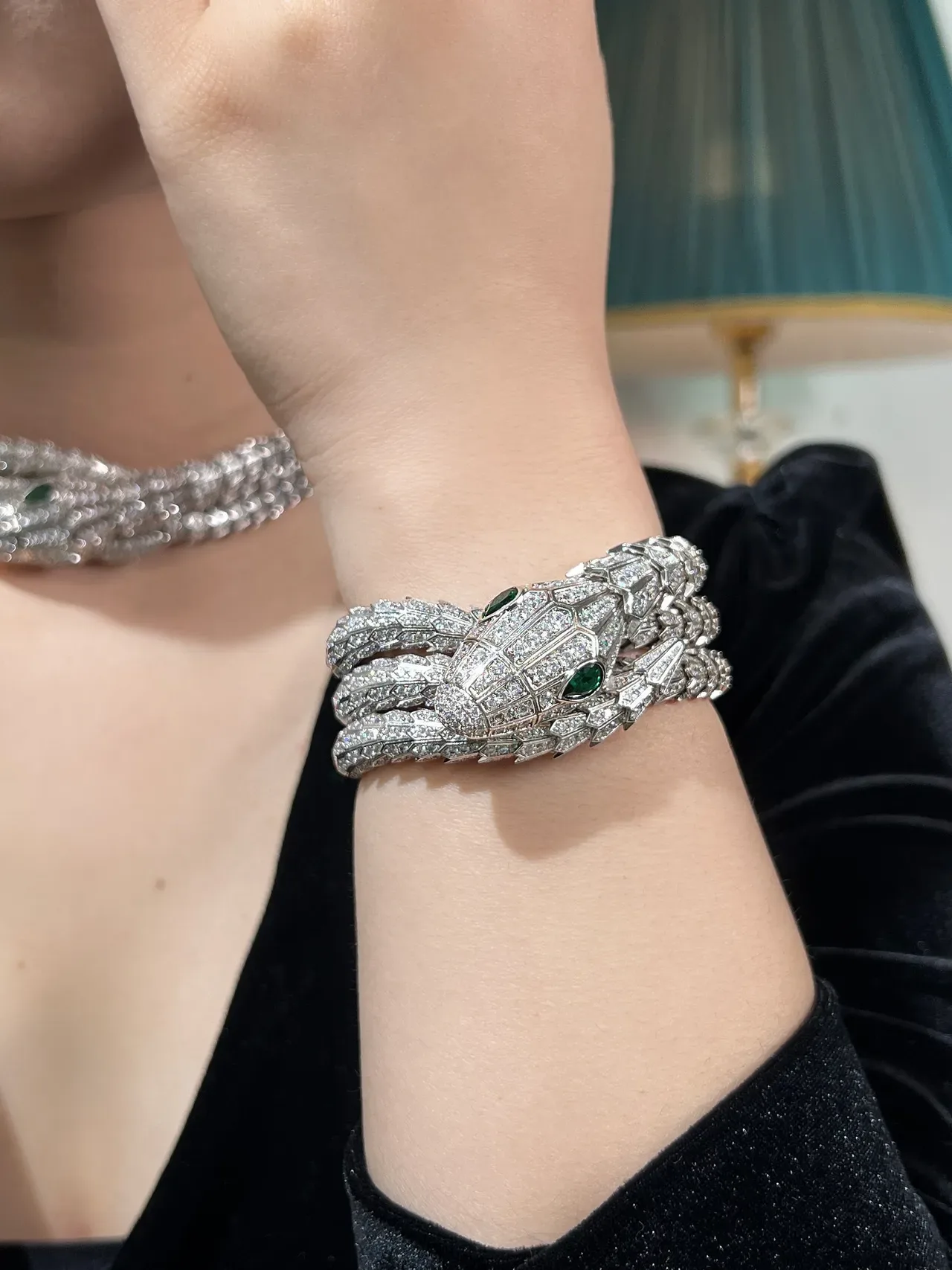 Bvlgari Serpenti High Jewelry Diamond and Emerald Coiled Bracelet 8