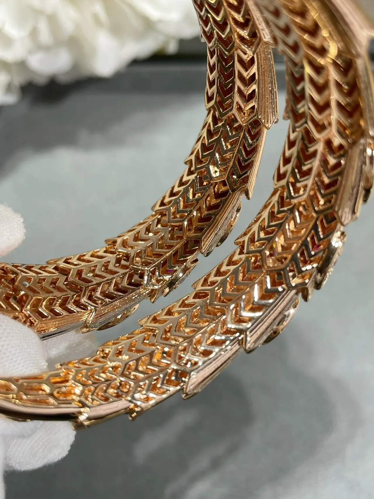 سوار أفعى Bvlgari Serpenti ذهب وردي بانجو ماس وياقوت 4