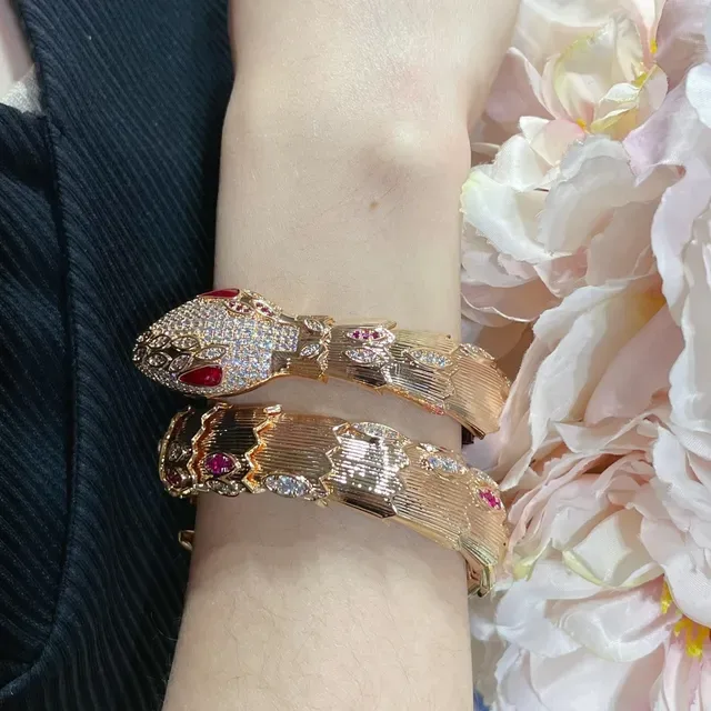 سوار أفعى Bvlgari Serpenti ذهب وردي بانجو ماس وياقوت 9