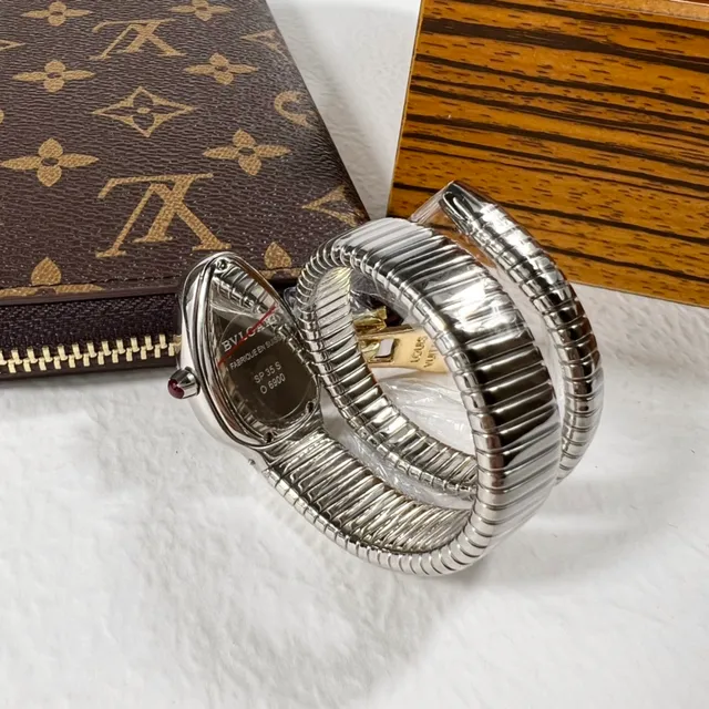 Bvlgari Serpenti आँसू आकार के हीरे का बेजल चांदी यांत्रिक घड़ी 2