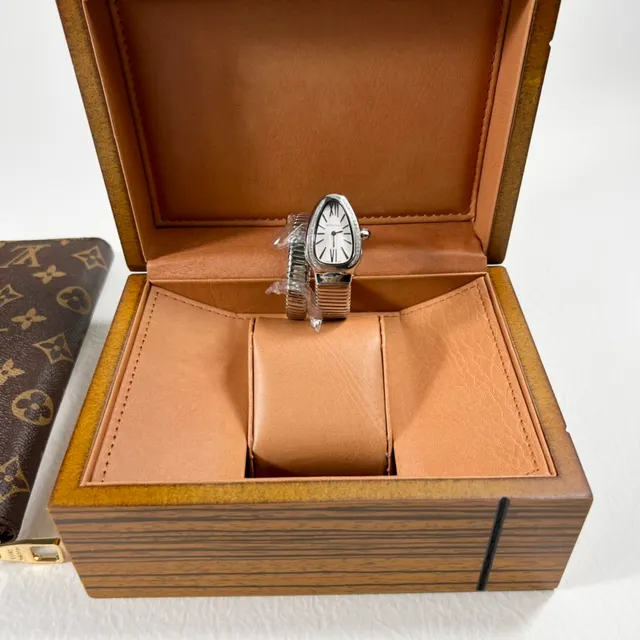 Bvlgari Serpenti आँसू आकार के हीरे का बेजल चांदी यांत्रिक घड़ी 3