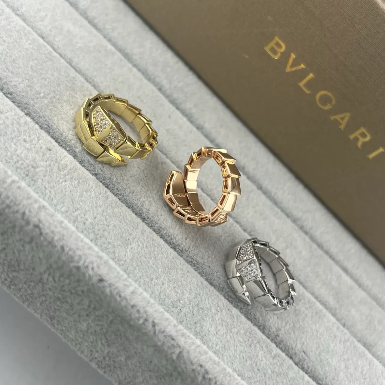 Bvlgari Serpenti Viper Pavé Diamond Hinged Hoop Rings 6