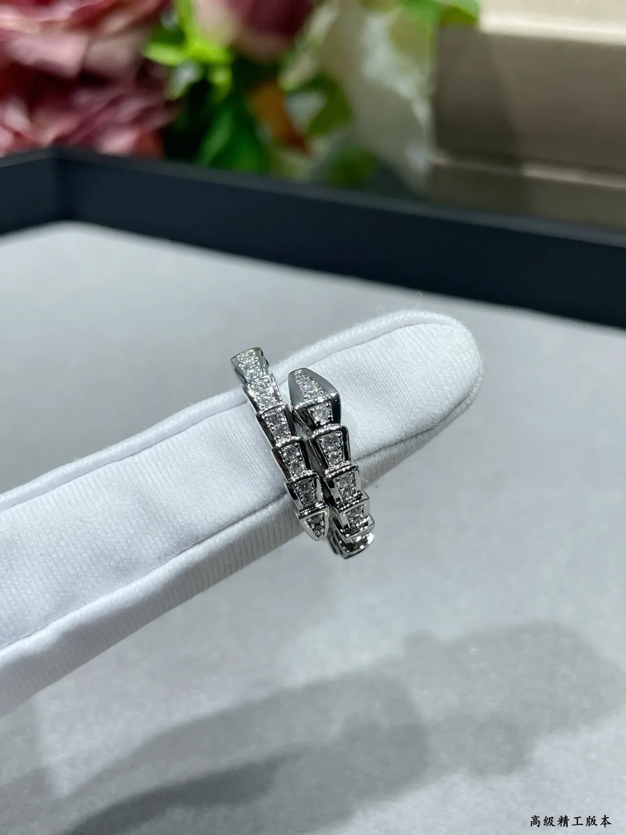 Bvlgari Serpenti Viper Plata Oro Articulado Serpentina Pavé-Set Diamantes Anillo 5