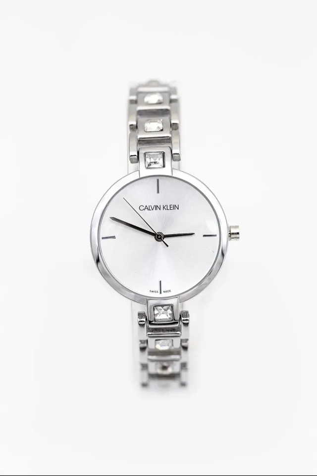 Calvin Klein चाँदी सफेद मिनिमलिस्ट क्रिस्टल एकसेंटेड ब्रेसलेट क्वार्ट्ज वॉच 6