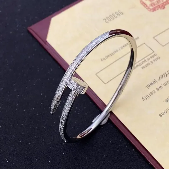 سوارة كارتييه Juste un Clou Pavé Diamond ذهبي هنجد 4