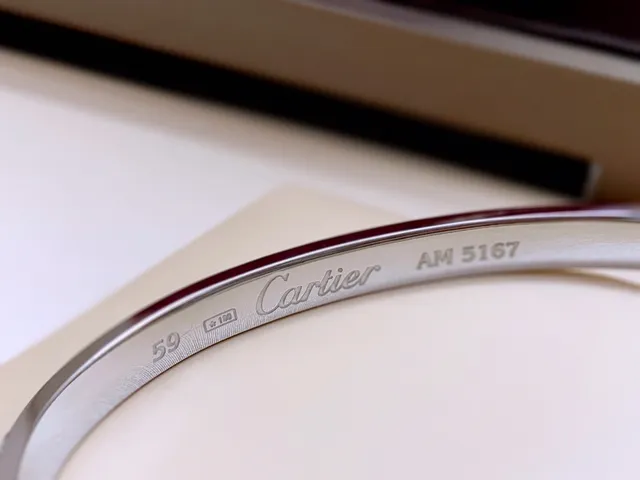 Cartier Love سوارة ذهب أصفر مرصعة الماس مينا أحمر سوارة 6