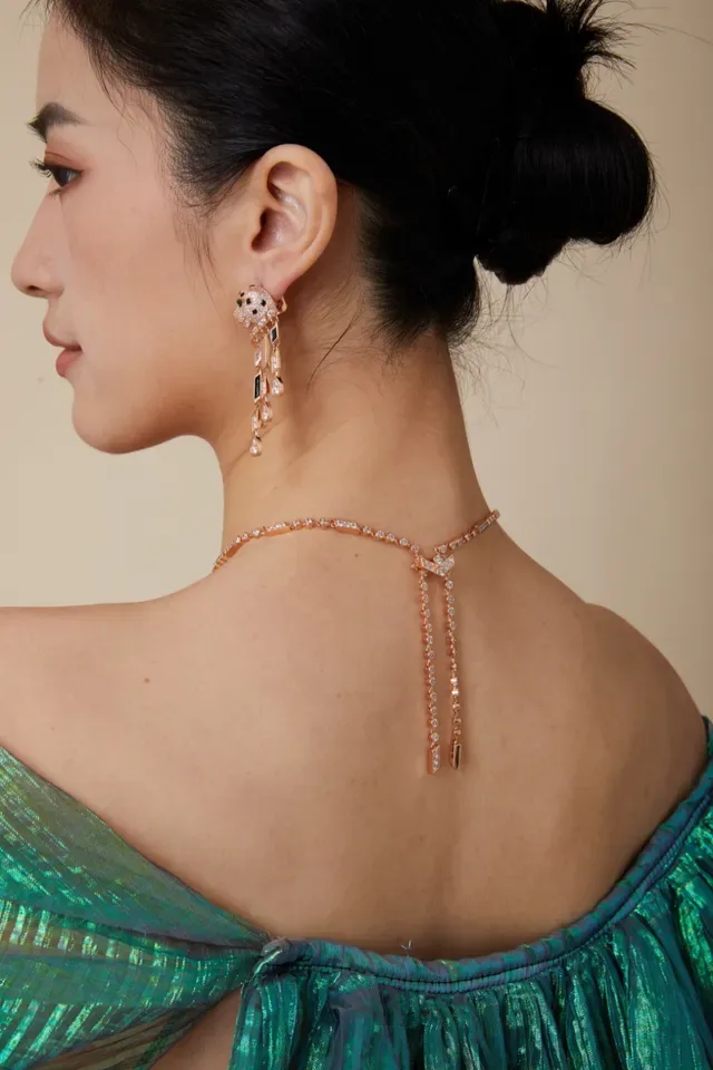 أقراط Cartier Panthère Chandelier ذهب أخضر رأس النمر لوستر مرصع بالماسات 8