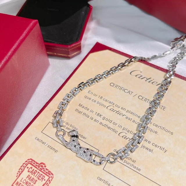Cartier Panthère Diamond and Onyx Panther Bracelet 3