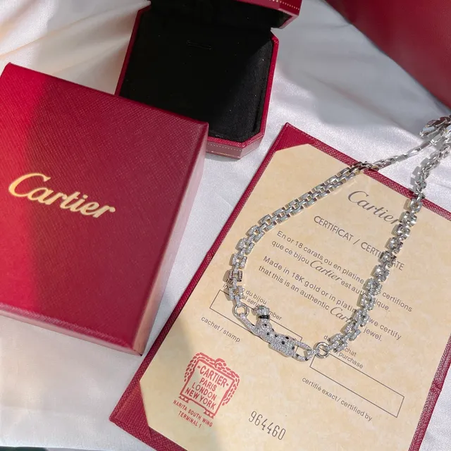 Cartier Panthère Diamond and Onyx Panther Bracelet 8