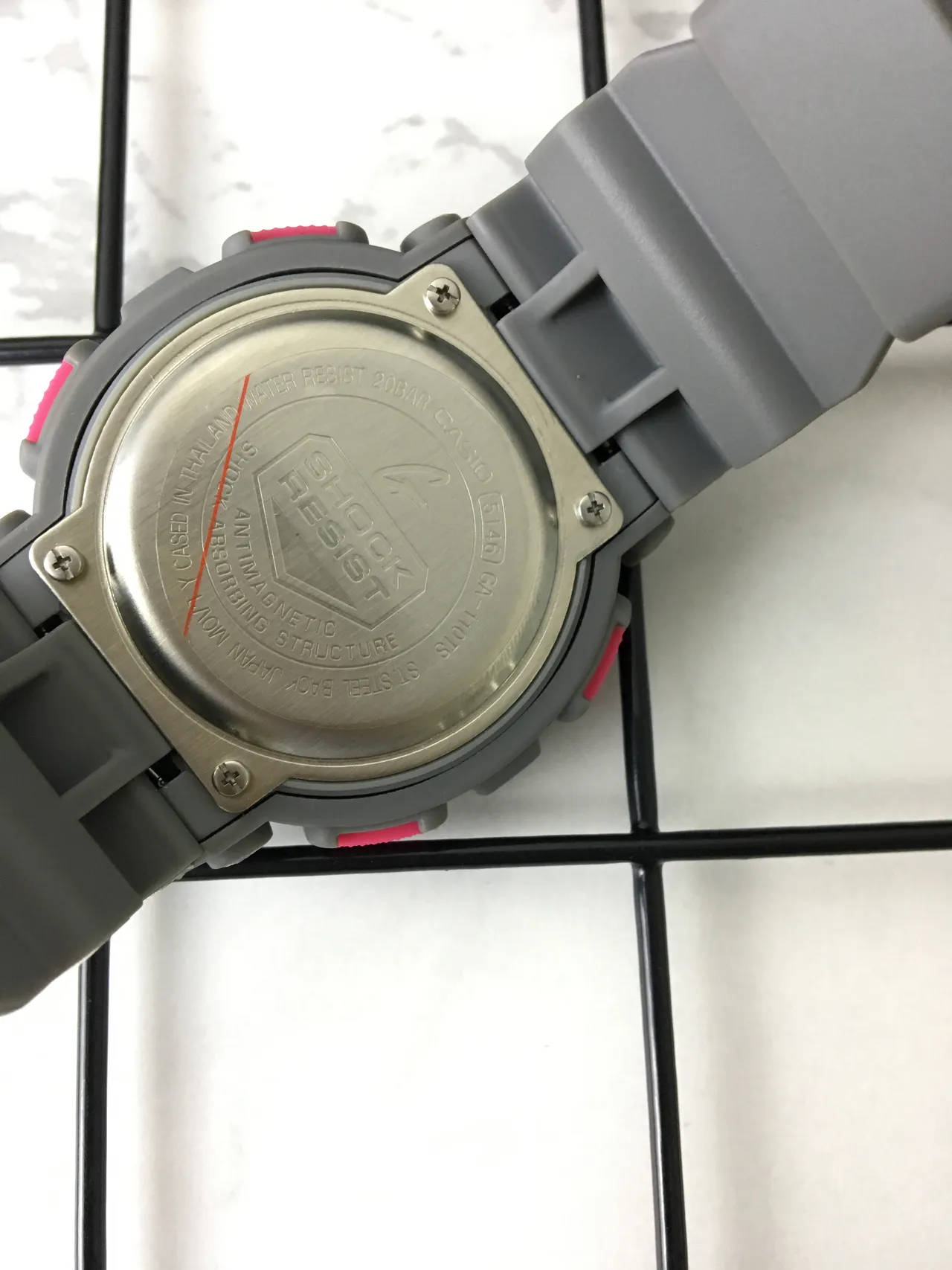 Casio G-Shock GA-100 رمادي و وردي ساعة رياضية 5