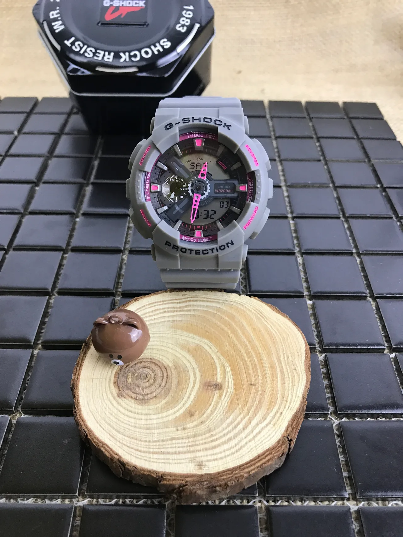 Casio G-Shock GA-100 رمادي و وردي ساعة رياضية 17