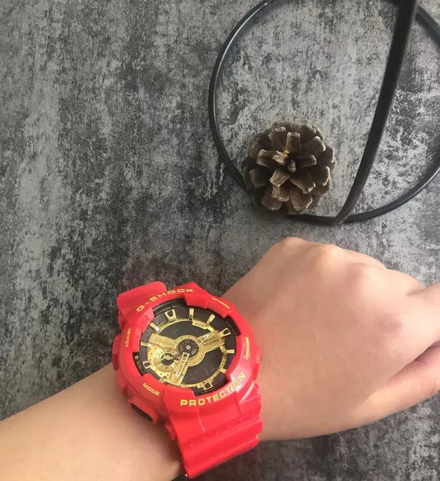 Casio 红色金色 粗 树脂表壳 模拟-数字表盘 手表 2