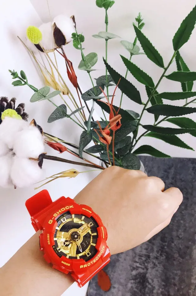 Casio 红色金色 粗 树脂表壳 模拟-数字表盘 手表 7