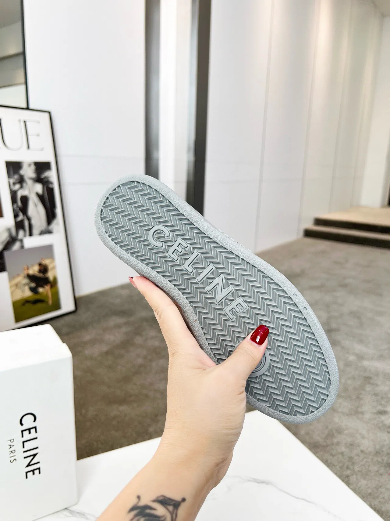 Celine CT-01 ধূসর সুয়েড লাইফস্টাইল স্নিকার 5