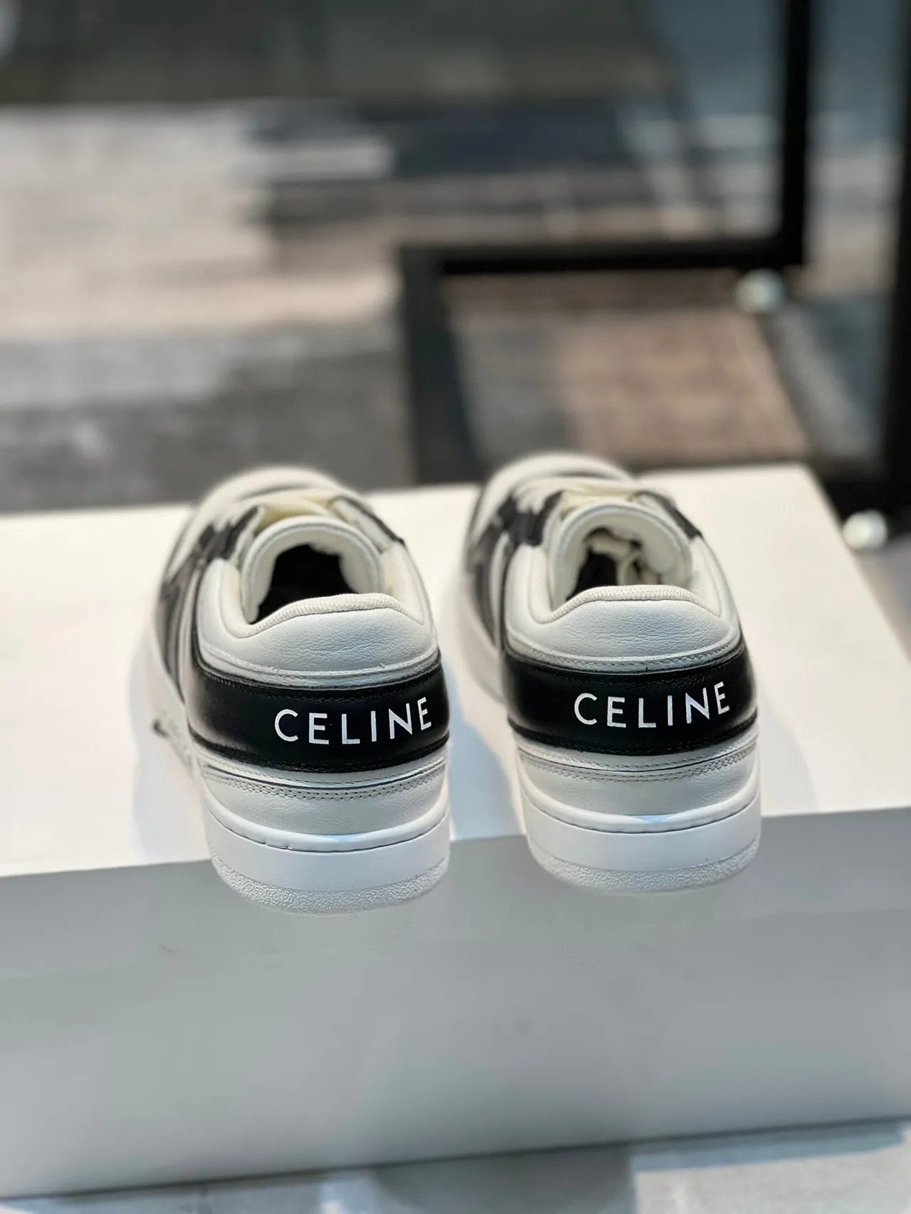 Celine CT-01 Z Trainer zapatillas lifestyle negras y blancas 2