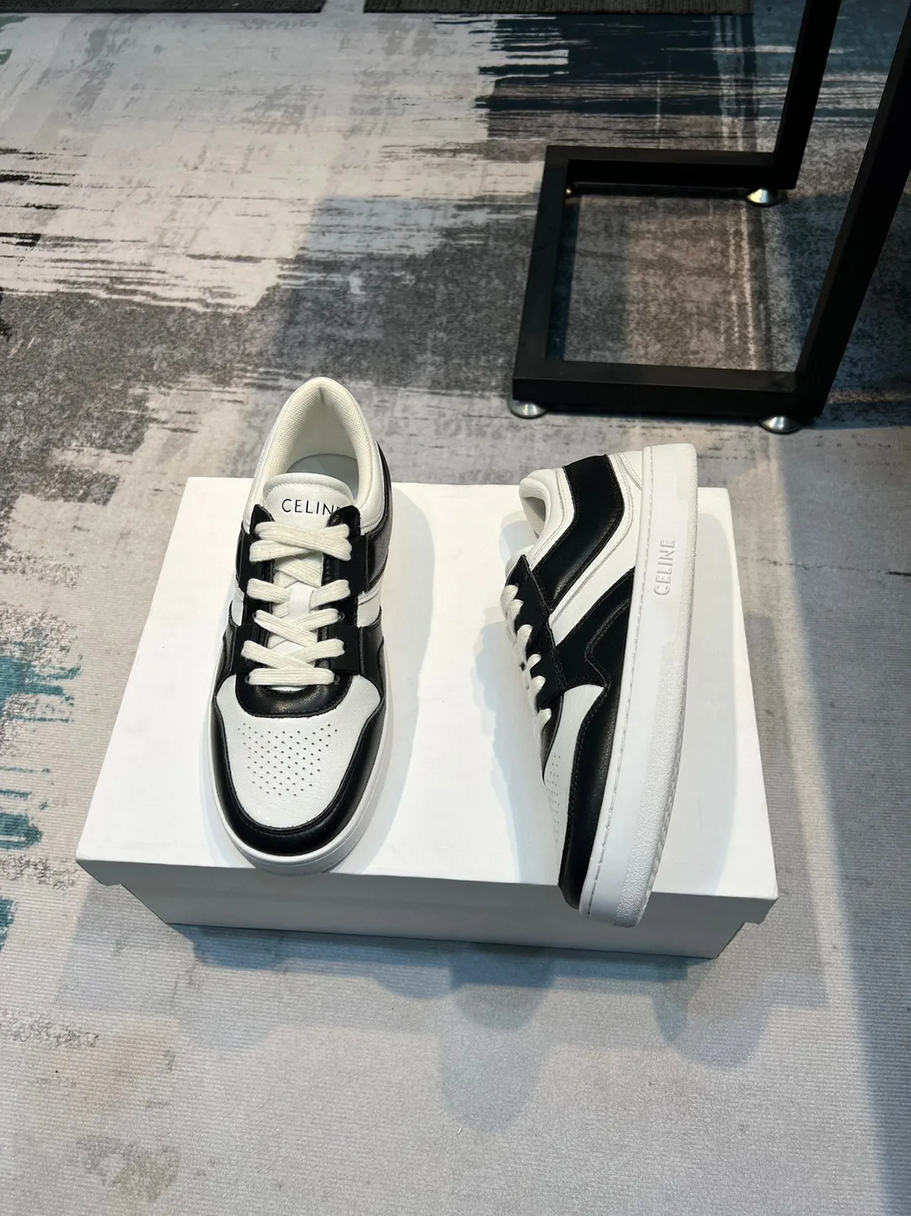 Celine CT-01 Z Trainer zapatillas lifestyle negras y blancas 4