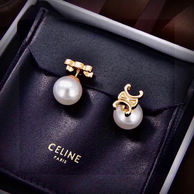 Celine Triomphe Pendientes de perlas con stud 3