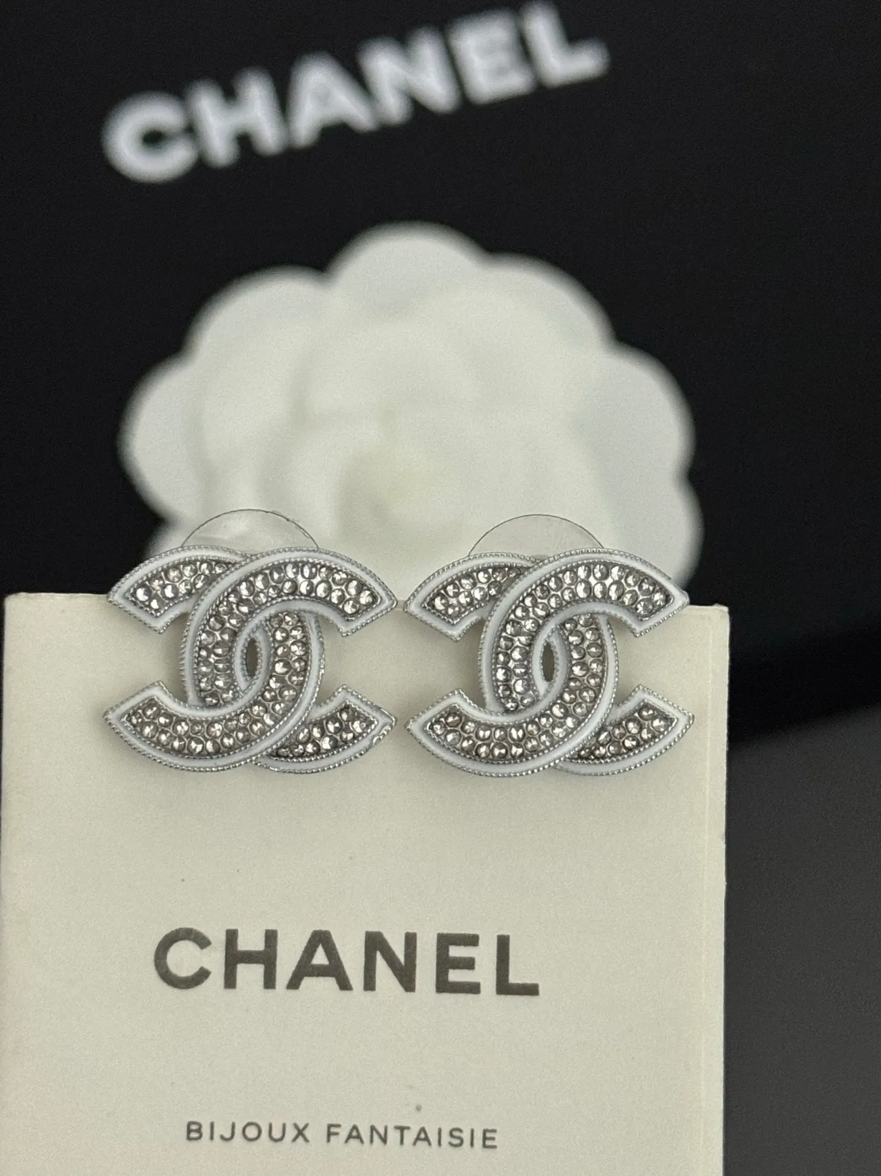 Chanel Bijoux Fantaisie Silver White Crystal-Pavé Interlocking CC Logo Earrings 5