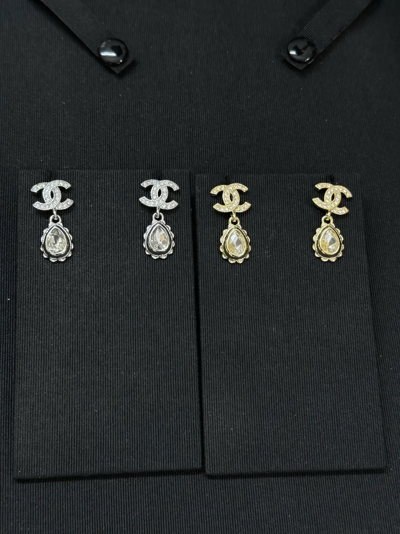 Chanel CC Drop Boucles d'oreilles Or Argent Interlocking Logo Teardrop Crystal 9
