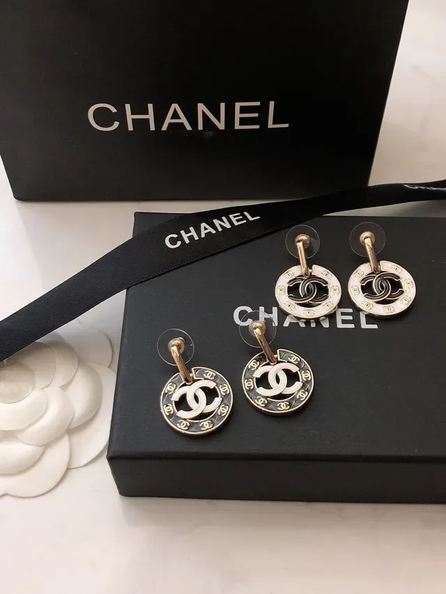 Chanel CC Logo Disc Gold Black Circular Interlocking Earrings 6