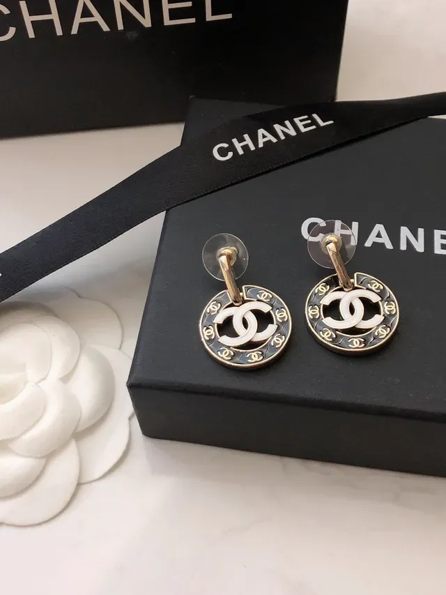 Chanel CC Logo Disc Gold Black Circular Interlocking Earrings 7