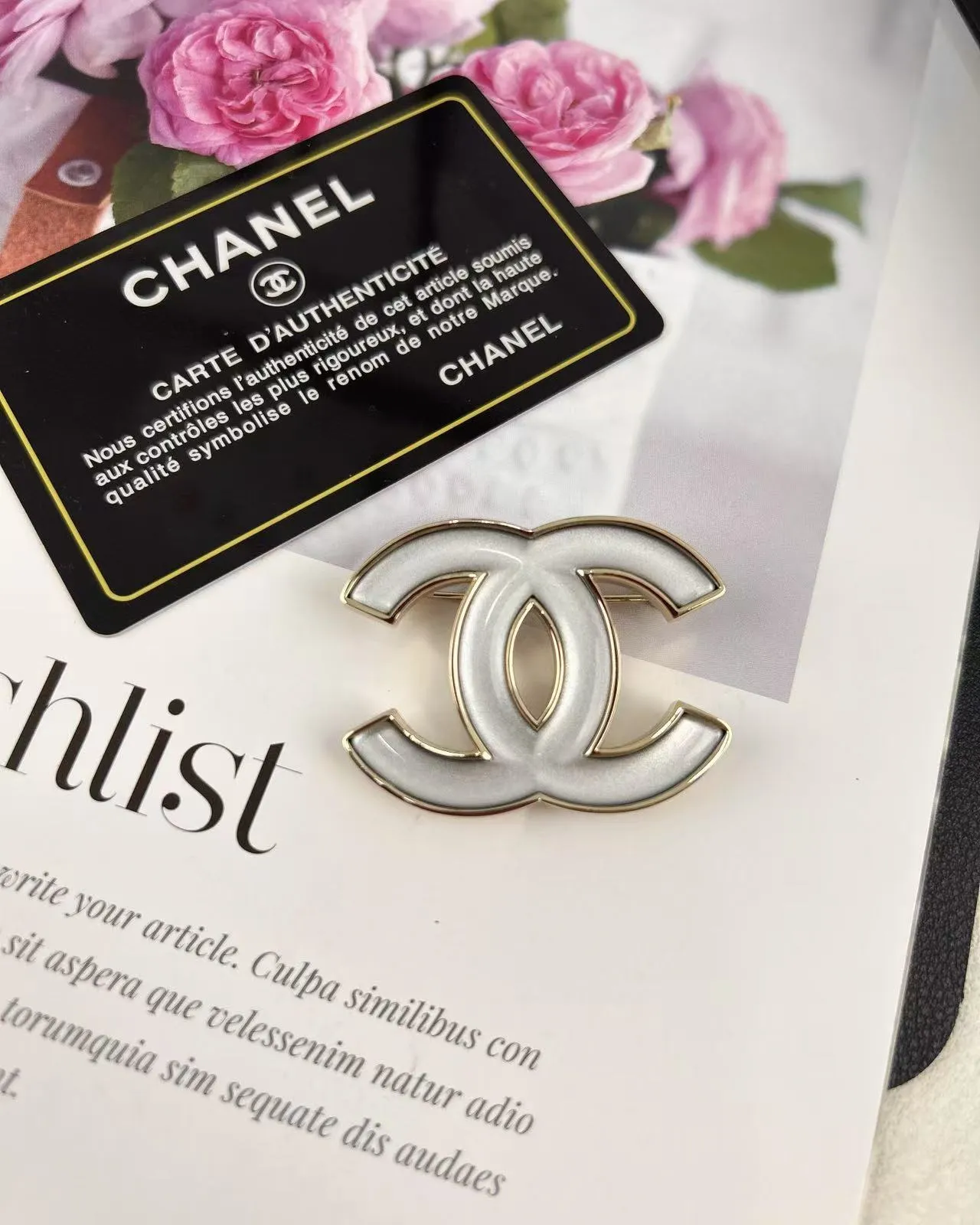 Chanel CC Logo Enamel Brooch 4