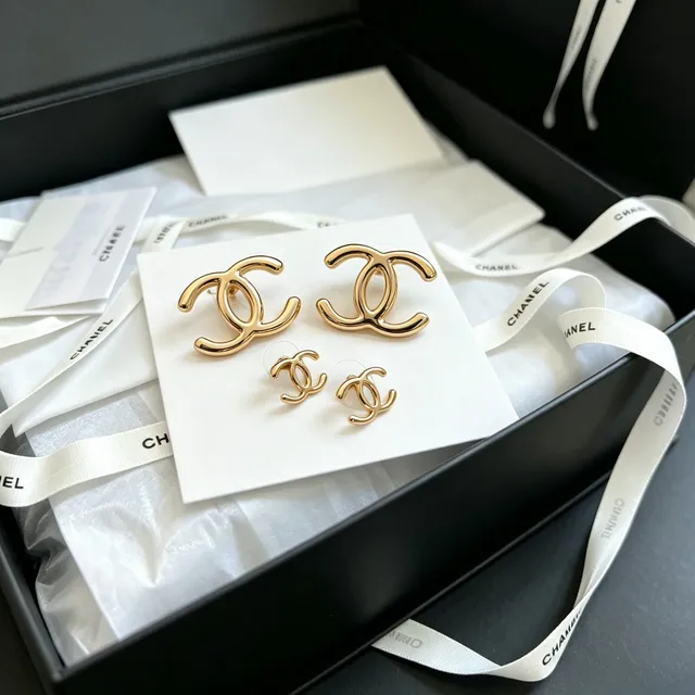 Chanel CC Logo Gold-Tone boucles d'oreilles 3