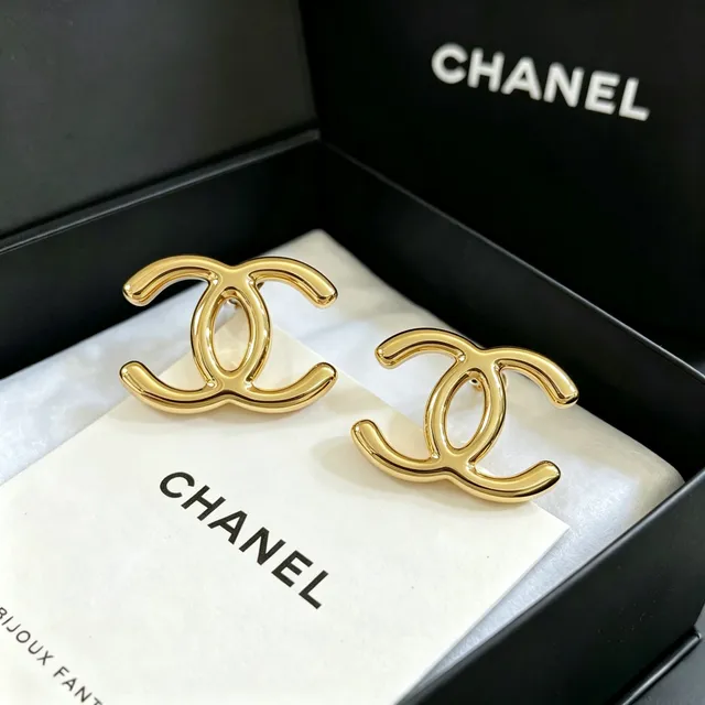 Chanel CC Logo Gold-Tone boucles d'oreilles 7