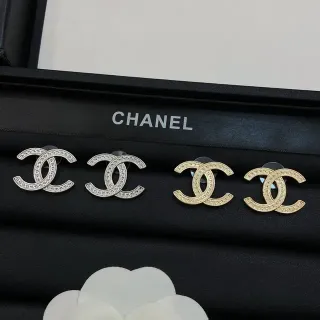 Chanel CC লোগো পাবে ক্রিস্টাল স্টাড ইয়াররিংস