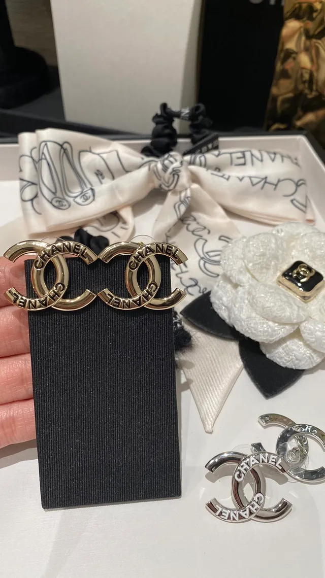 Chanel CC Logo Silver White Interlocking Engraved Brand Name Earrings 3