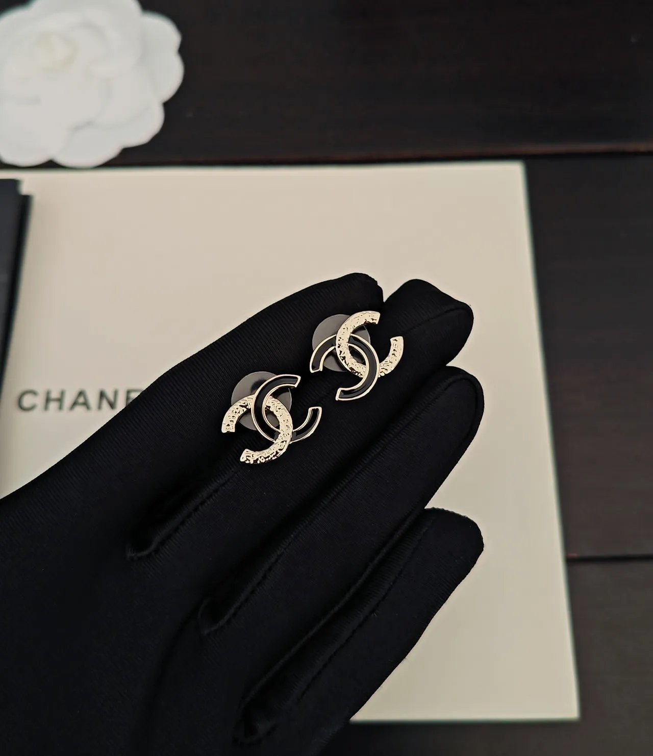 Chanel CC Logo Stud Gold Black Interlocking Metal Earrings 5