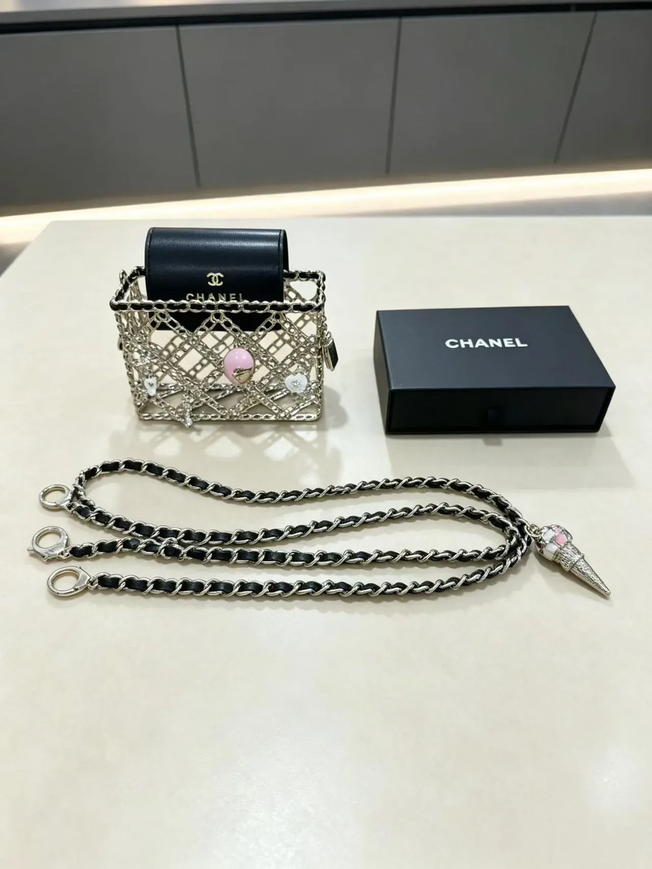 Chanel Chain Cage أسود وردي بناء جلد غلاف सلسلة حقيبة 3