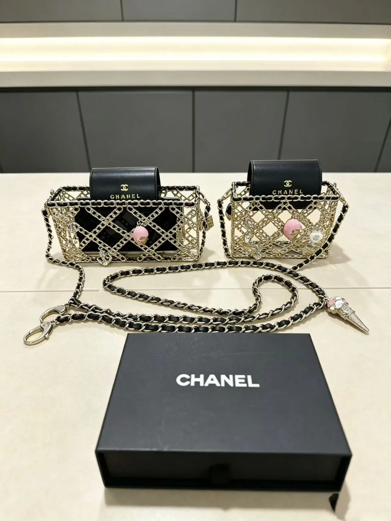 Chanel Chain Cage أسود وردي بناء جلد غلاف सلسلة حقيبة 6