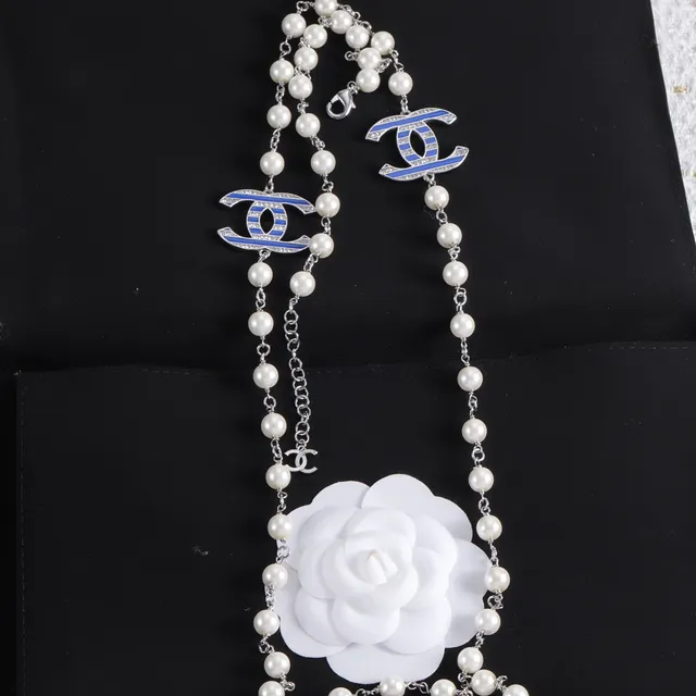 Chanel Colar de pérolas clássico Corrente branca azul esmaltada CC pingante 2