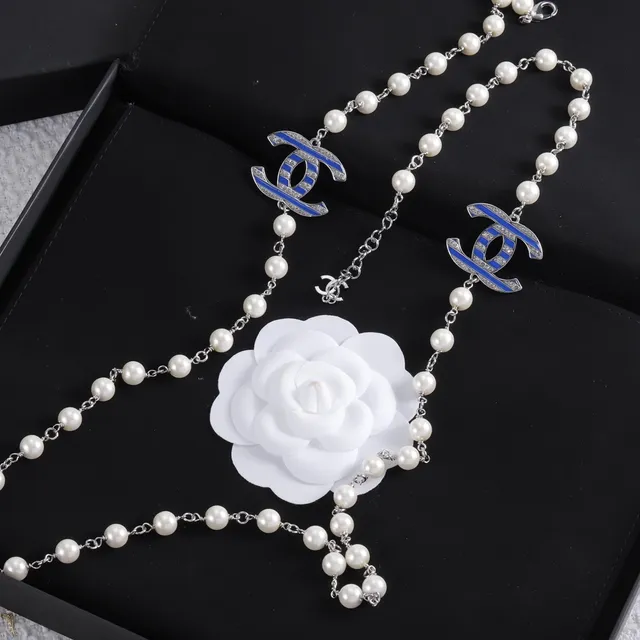 Chanel Colar de pérolas clássico Corrente branca azul esmaltada CC pingante 4