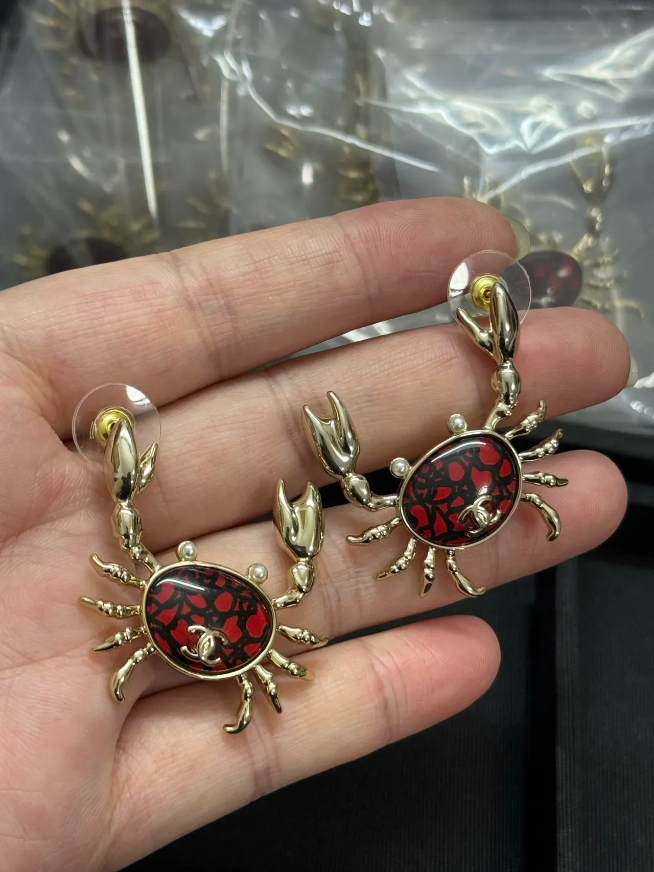 Chanel Crab Red Gold Enamel Oval Body Earrings 2