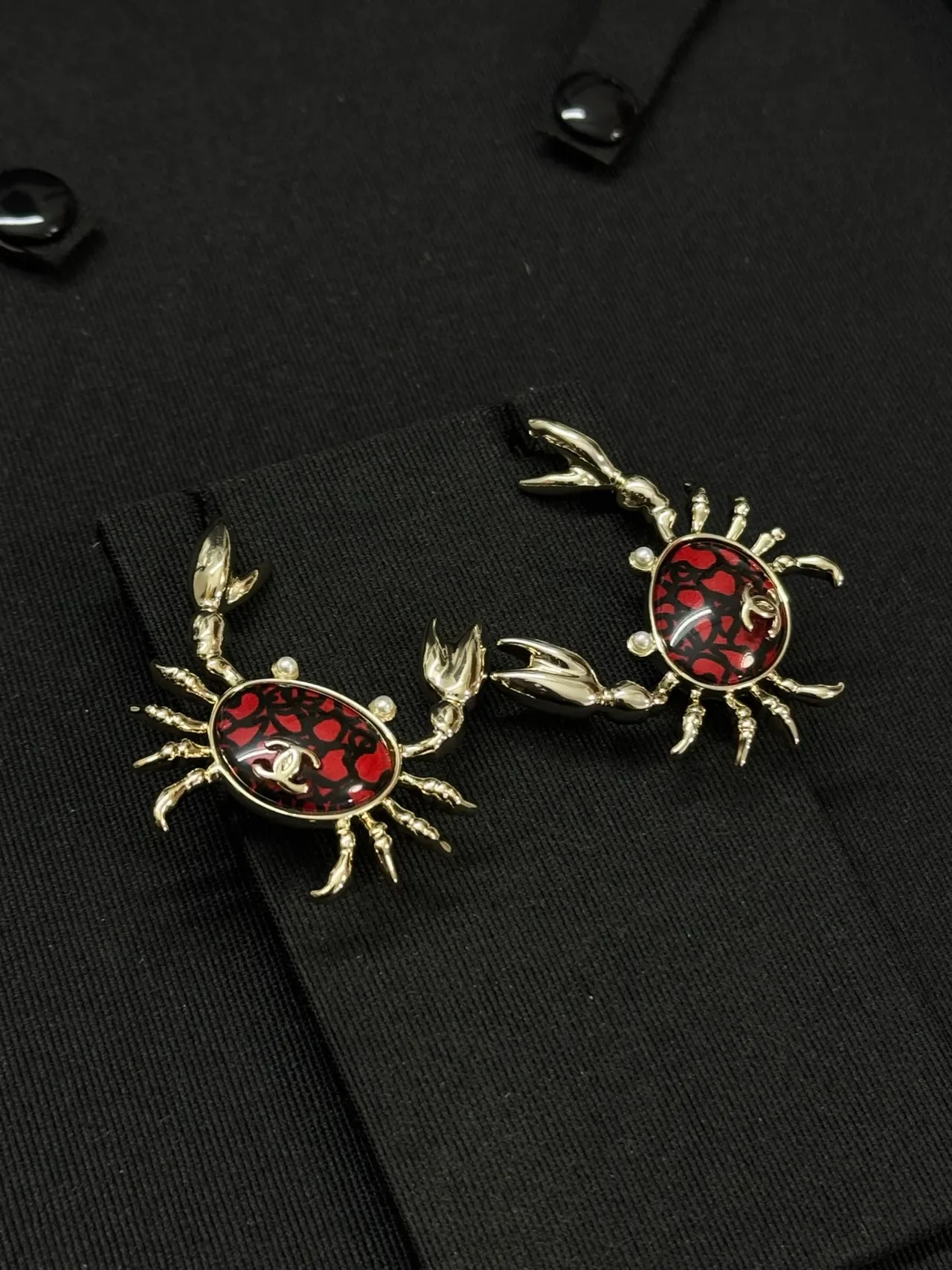 Chanel Crab Red Gold Enamel Oval Body Earrings 3