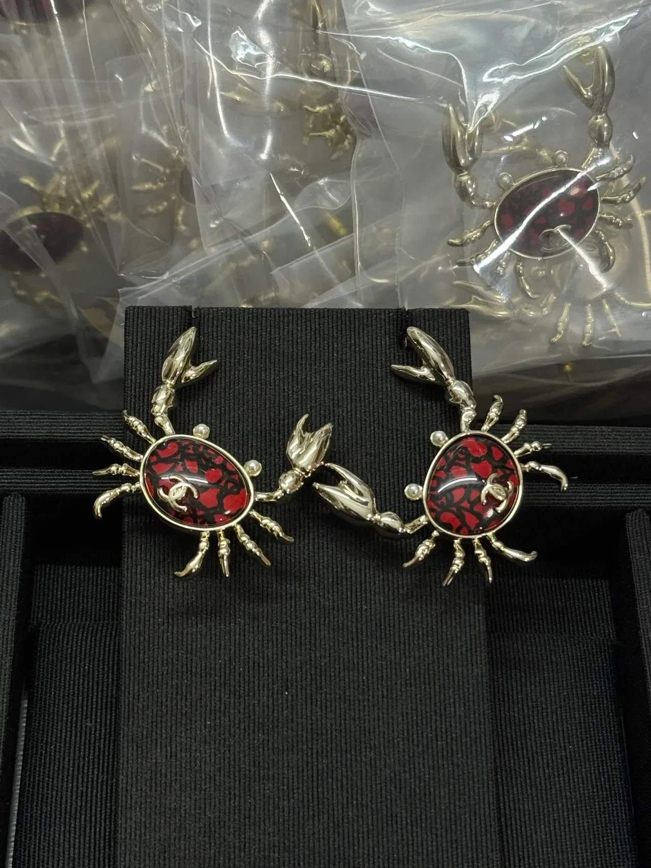 Chanel Crab Red Gold Enamel Oval Body Earrings 5
