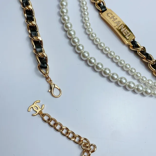 Chanel Bolsa de Cintura de Couro Dourado Preto com Correntes Interligadas de Moda 5