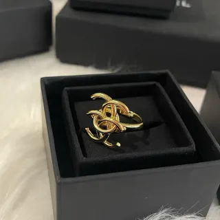 Chanel ذهبي أسود Interlocking CC نمط مصقول خاتم
