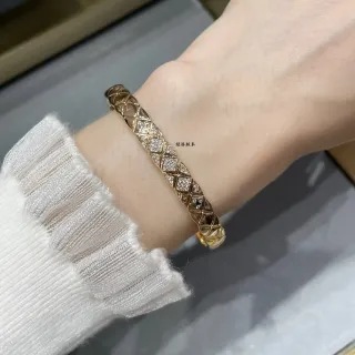 Chanel 金银绗缝钻石图案 Pavé 水晶镶嵌手链