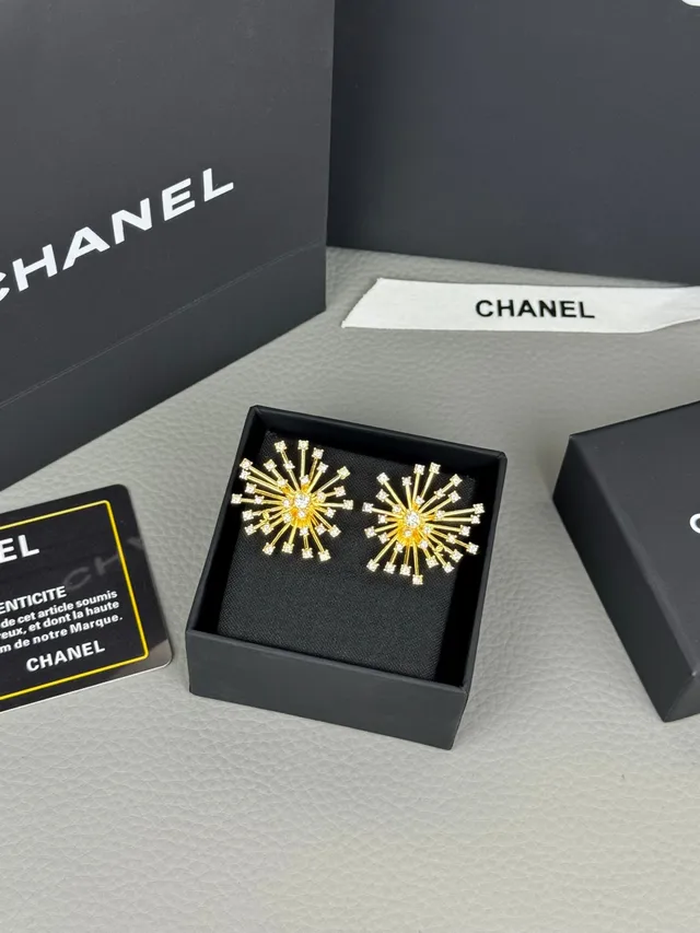 Boucles d'oreilles Chanel Or Transparent Starburst avec Cristaux Embellished 7