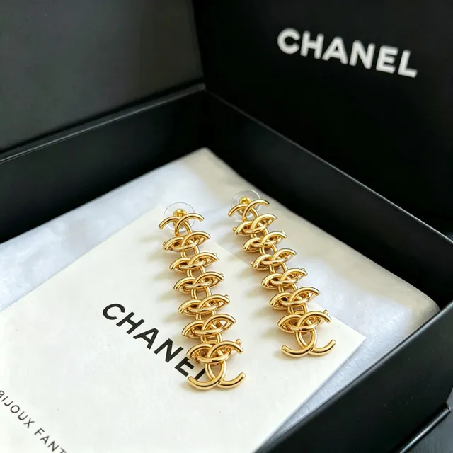 Chanel Interlocking CC Chain Drop Earrings 5