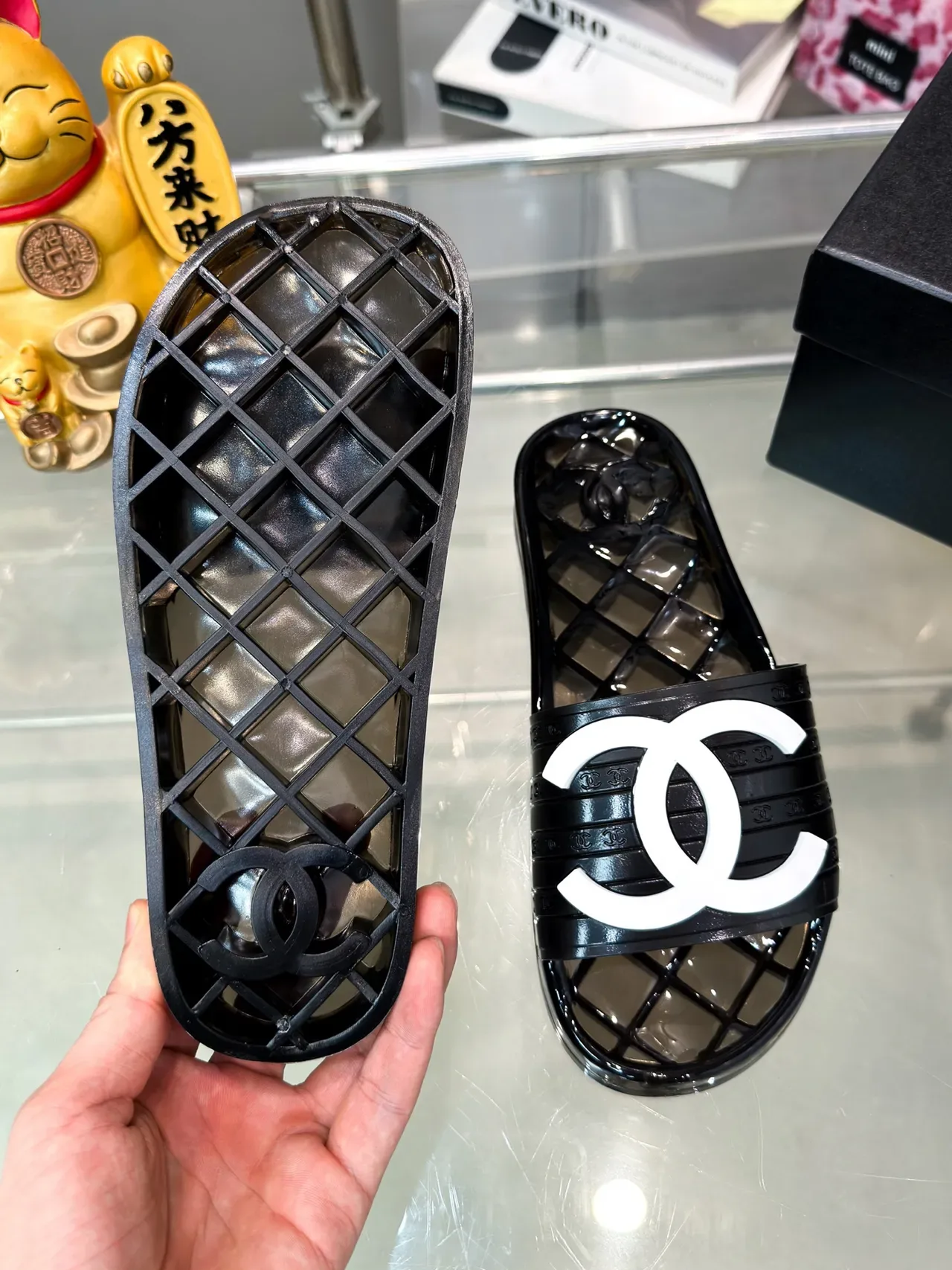 Chanel Jelly Slide Azul Transparente Material Sola Quiltada Chinelos 2