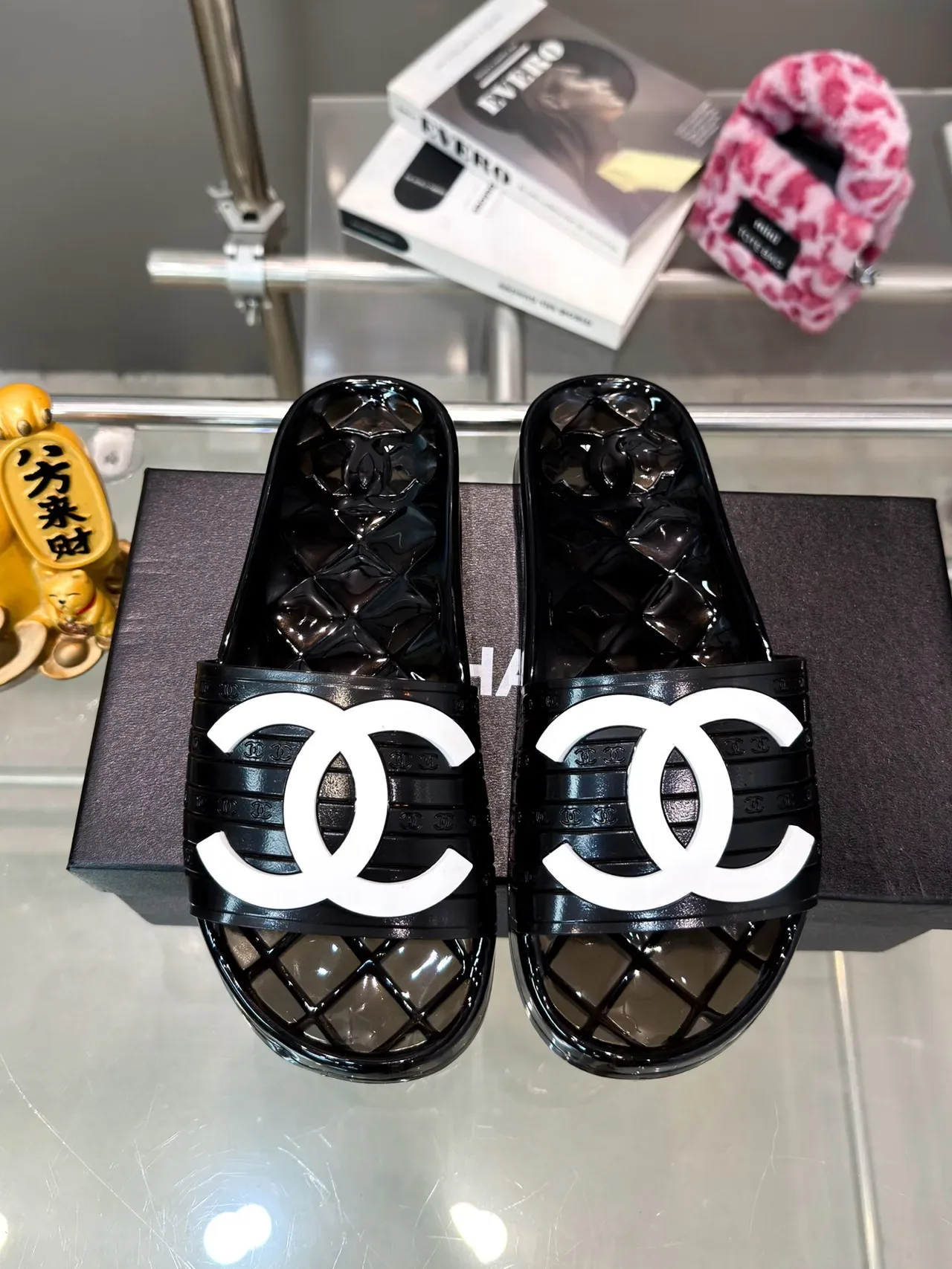 Chanel Jelly Slide Azul Transparente Material Sola Quiltada Chinelos 10