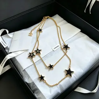 Chanel तारा प्रतीक सोने के रंग और काला एनामेल हार