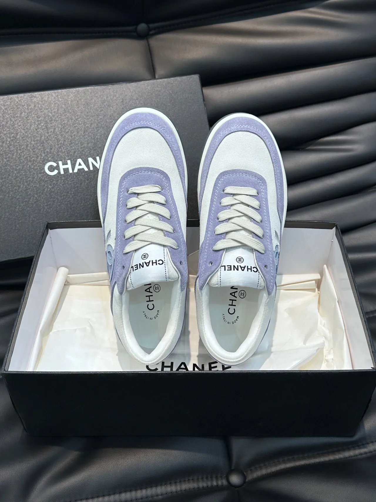 Chanel Tennis Line Tênis Lifestyle Roxo Branco Low-Top Camurça e Couro Painelado 4