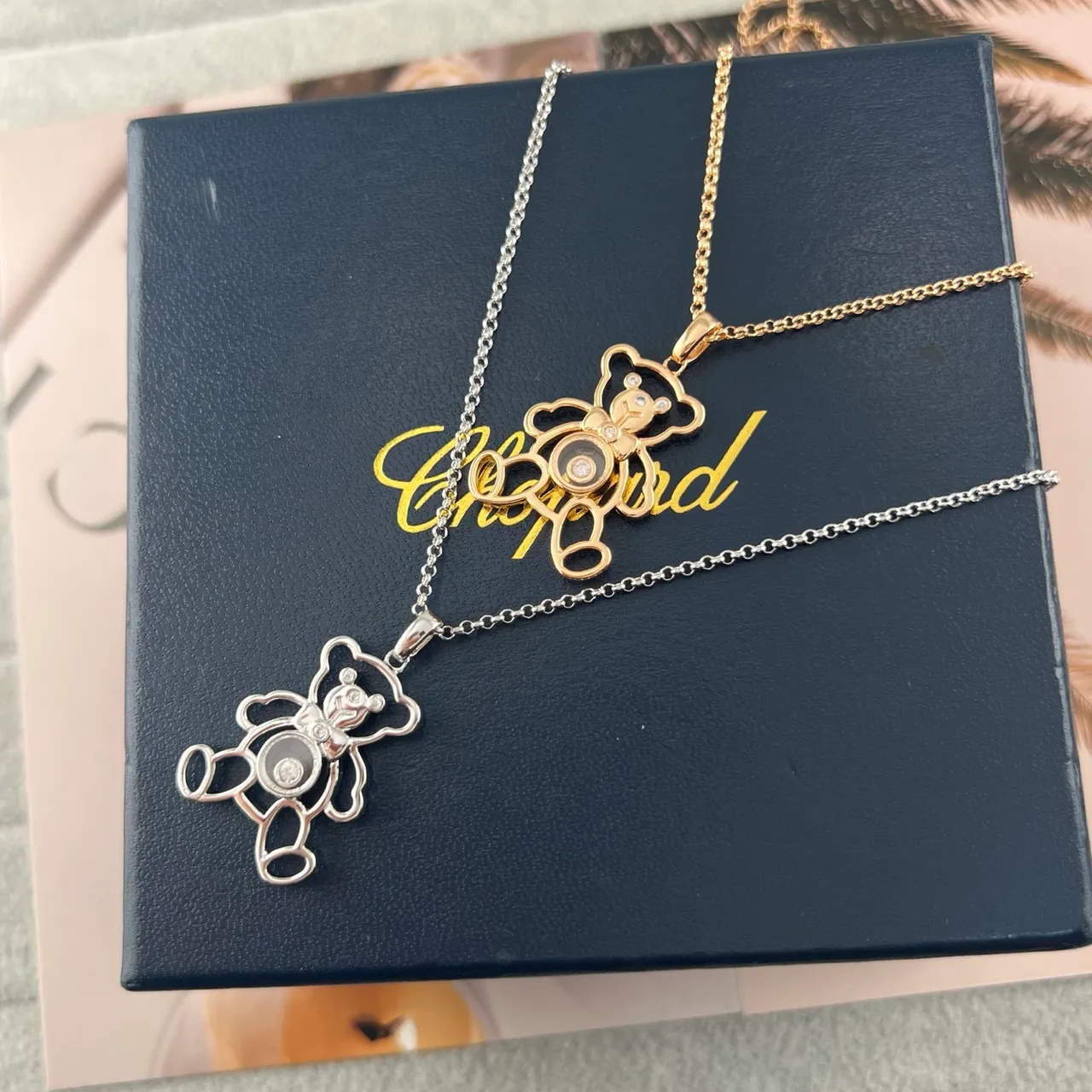 Chopard Happy Bear Collares con colgante de oso de plata y oro 7