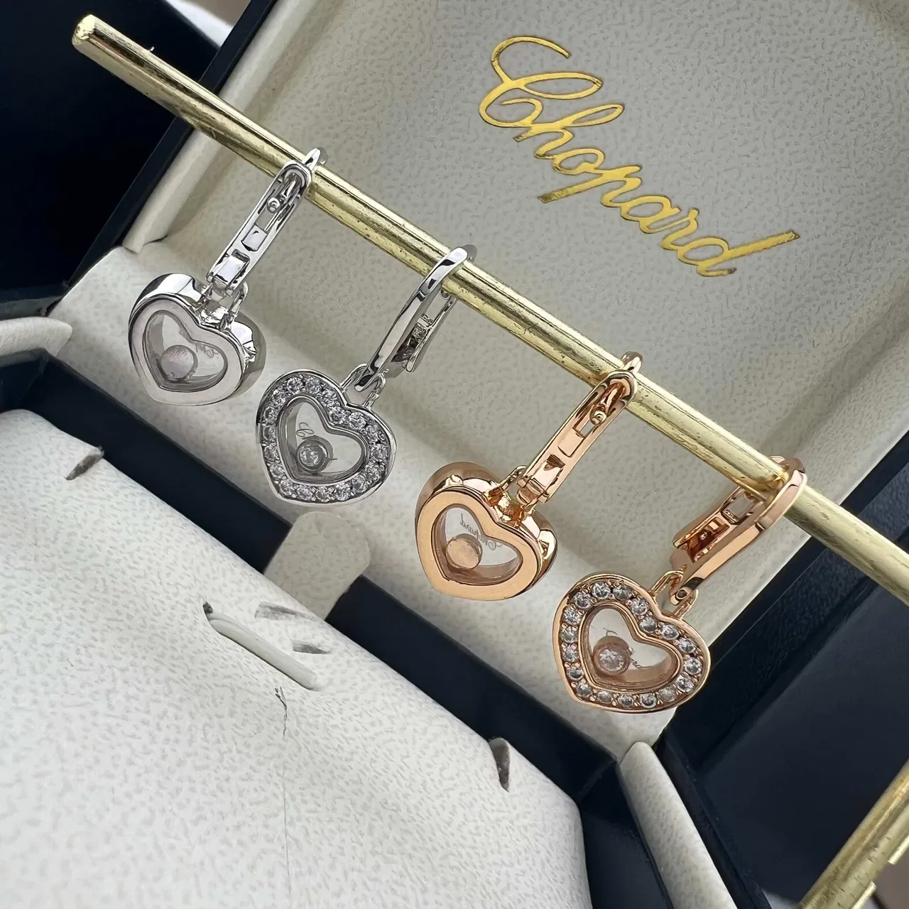 Chopard Happy Hearts हृदय आकार के पवे़ फ्लोटिंग स्टोन कान की मूंज 5